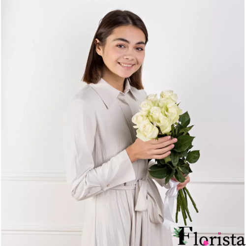 Букет із 9 Білих Троянд (50см)