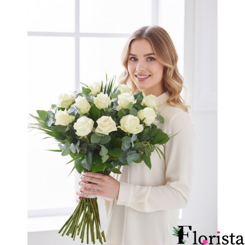 Букет із 12 білих троянд