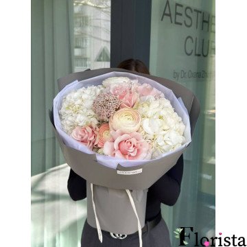 Берлін, Німеччина - збірний букет квітів