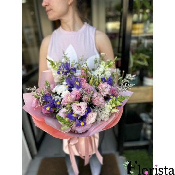 Limassol, Zypern - zusammengestellter Blumenstrauß