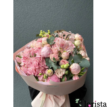 Берлін, Німеччина - збірний букет квітів