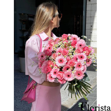 Монако - Збірний букет квітів